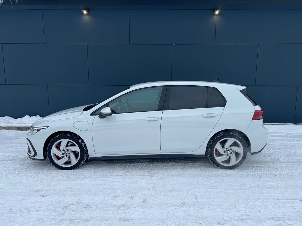 VW Golf VIII 1,4 GTE DSG 5d