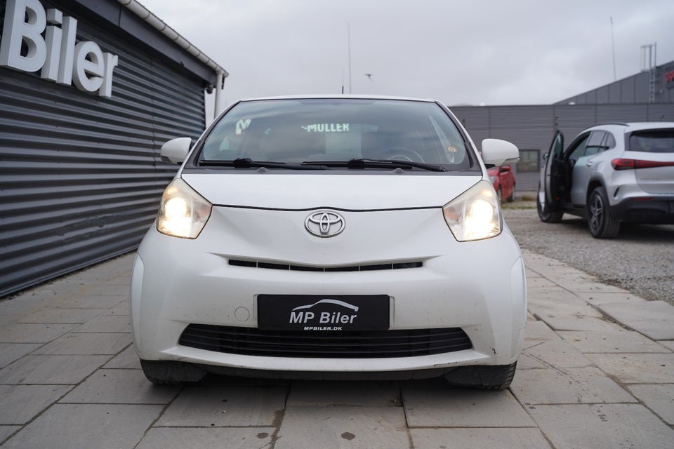 Toyota iQ 1,0 VVT-i Q1 3d