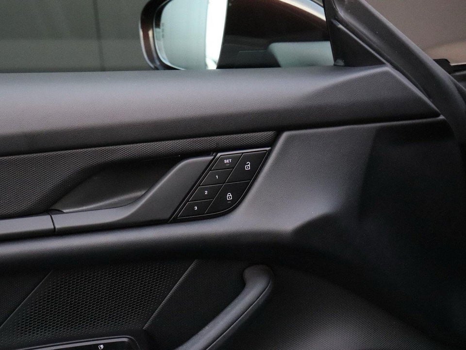 Porsche Taycan Performance+ Sport Turismo 5d