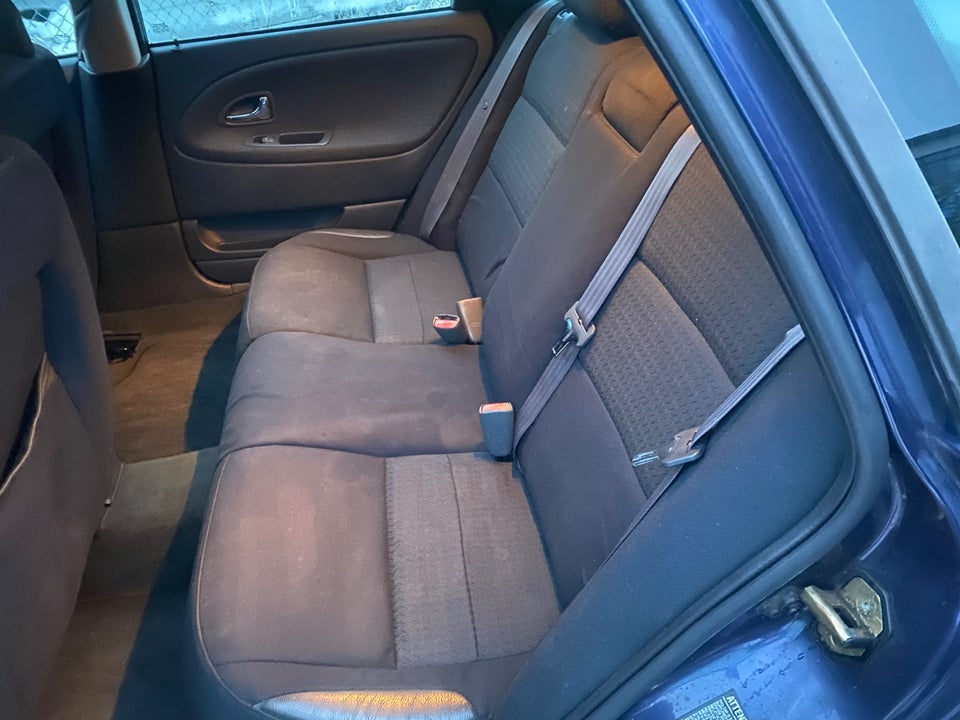 Volvo V40 1,8 Business 5d