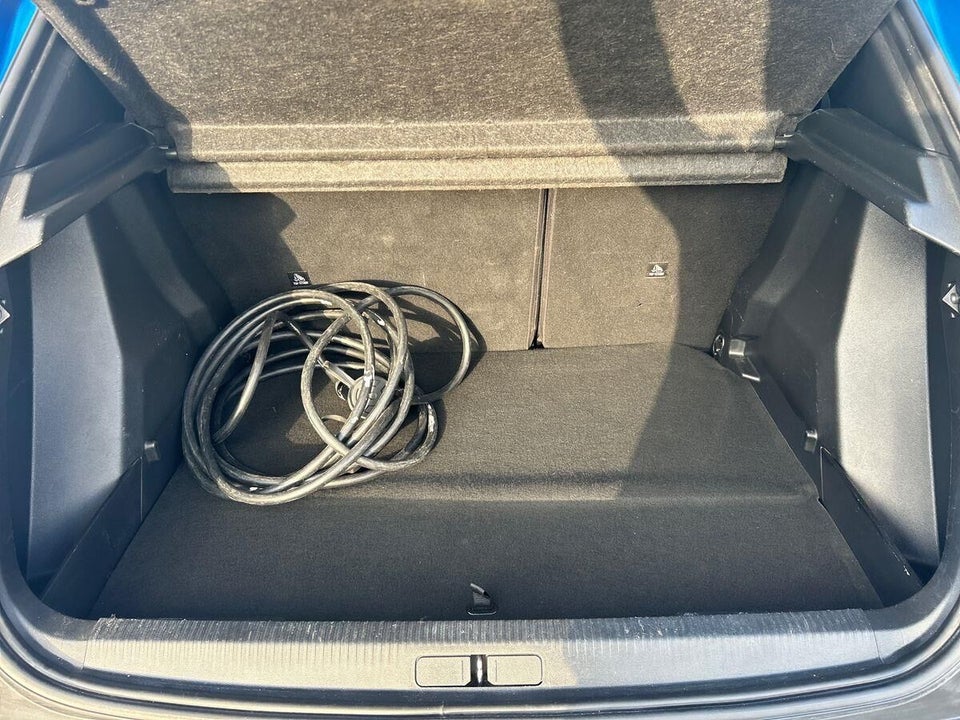 Peugeot e-2008 50 GT Line 5d