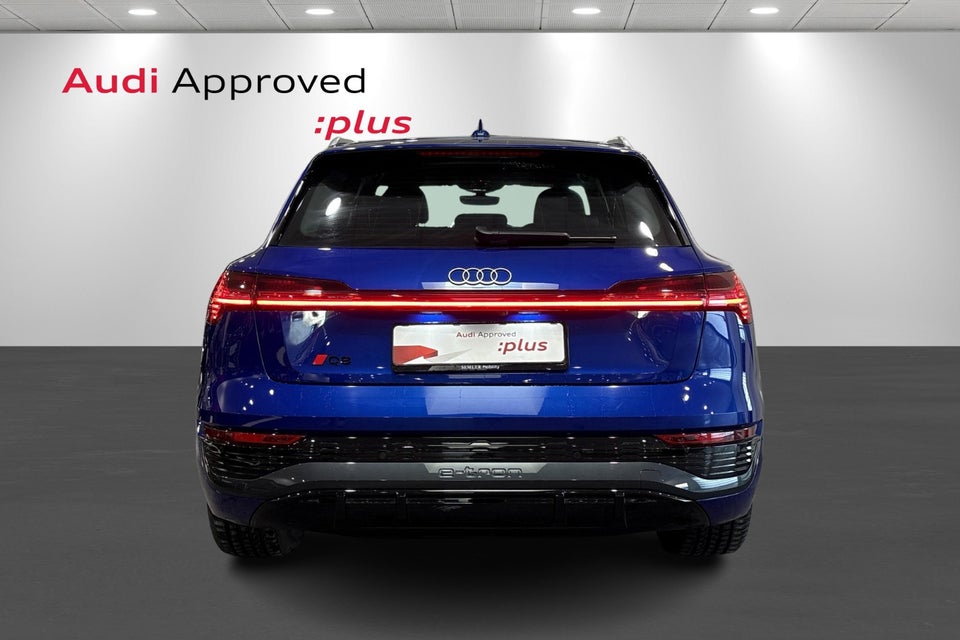 Audi Q8 e-tron 55 S-line quattro 5d