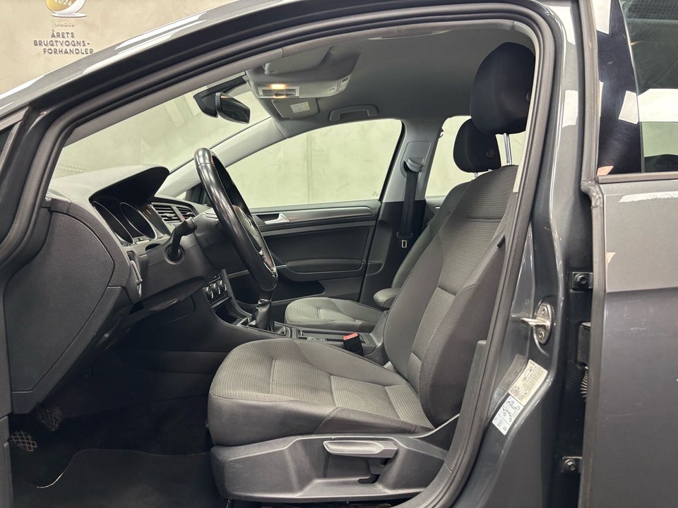 VW Golf VII 1,5 TSi 130 Comfortline Variant 5d