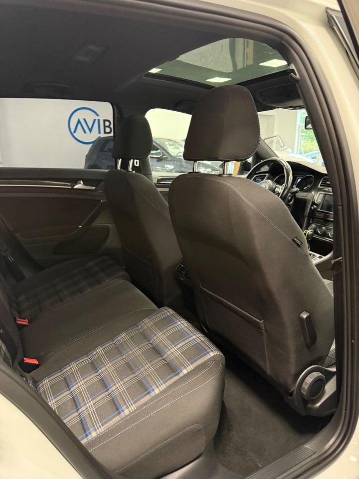 VW Golf VII 1,4 GTE DSG 5d