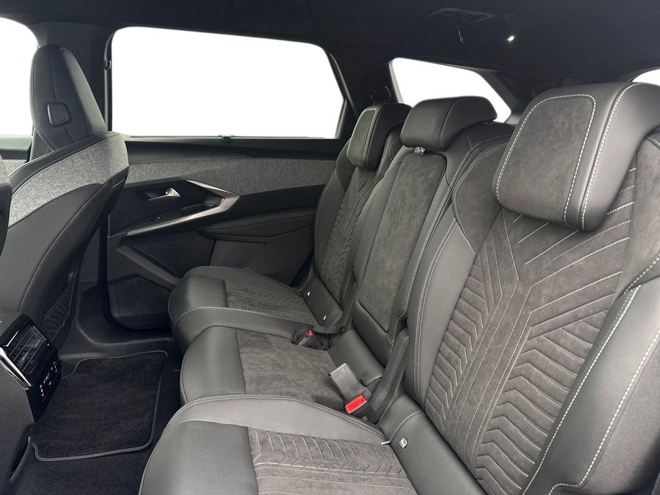 Peugeot e-5008 77 GT 7prs 5d