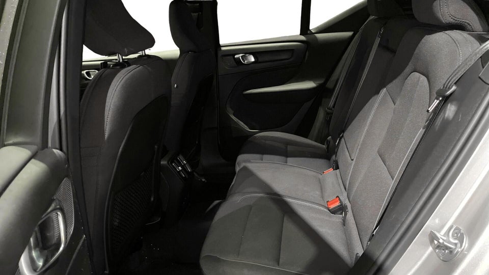 Volvo XC40 ReCharge Extended Range Plus 5d