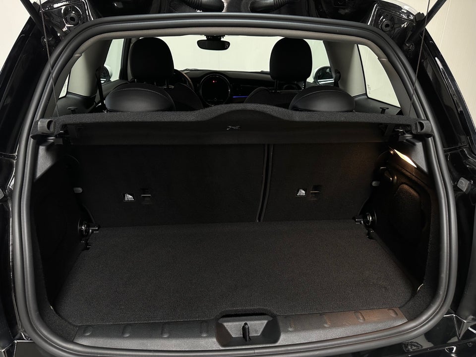 MINI Cooper SE Classic Trim 3d