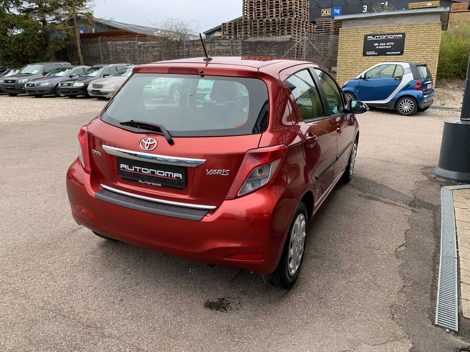 Toyota Yaris 1,3 VVT-i T2 Touch 5d