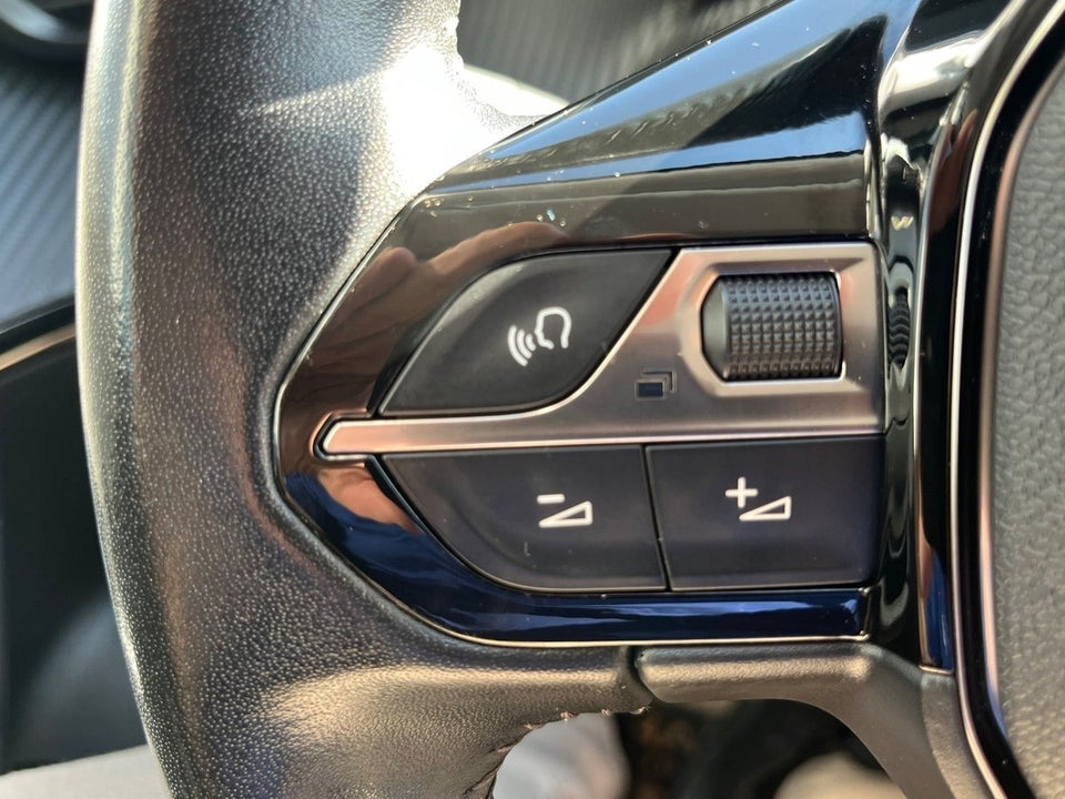 Peugeot 2008 1,2 PureTech 130 Edition:210+ 5d