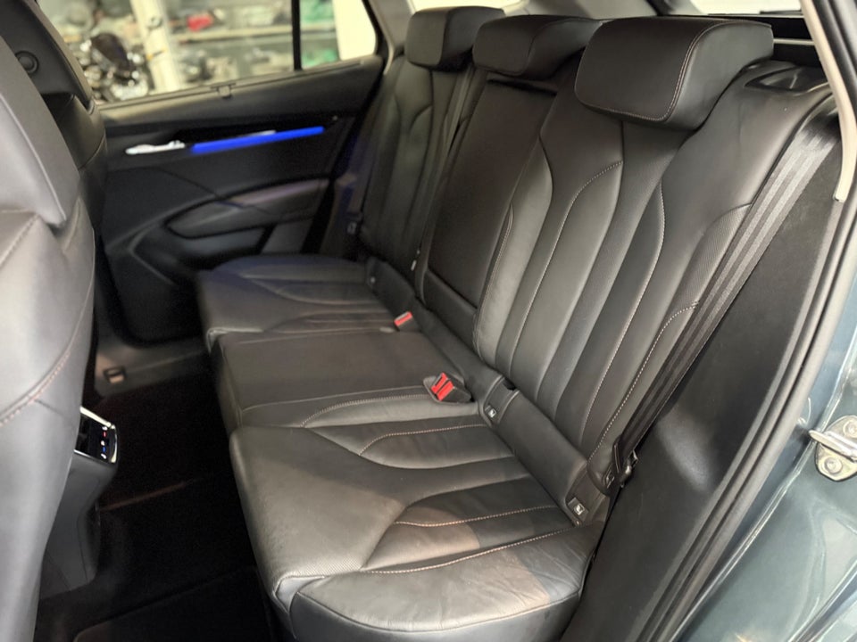 Skoda Enyaq 80 iV Suite 5d