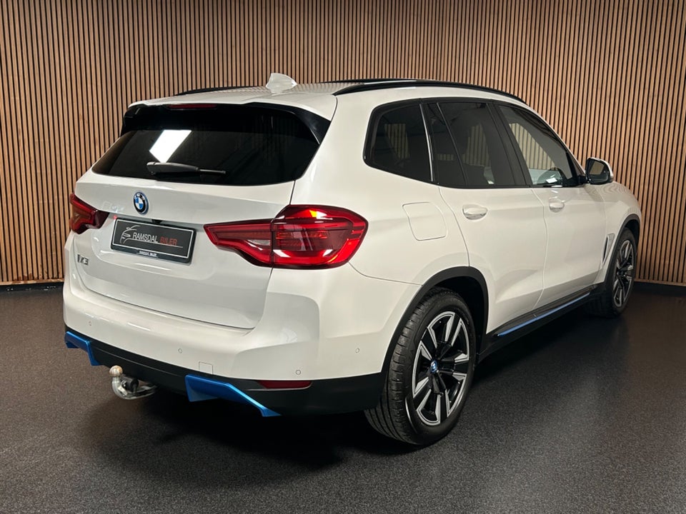BMW iX3 Inspiring 5d