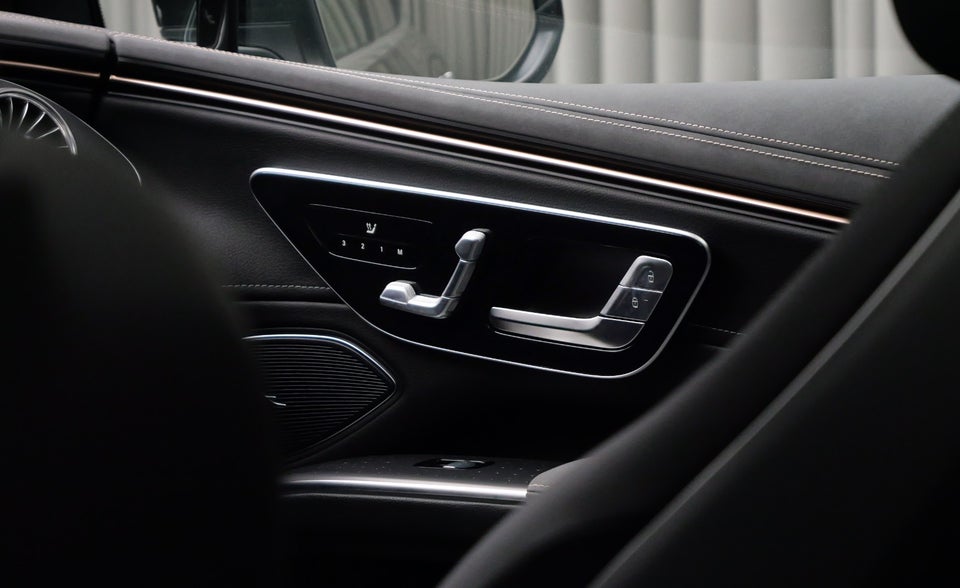 Mercedes EQS450 SUV AMG Line 4Matic 5d