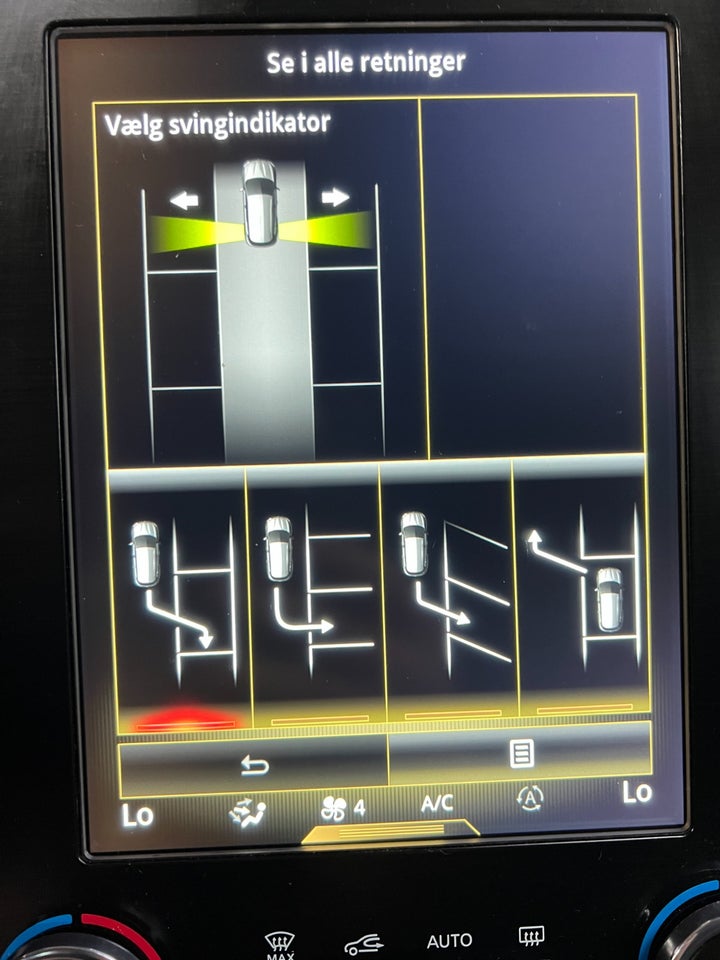 Renault Megane IV 1,3 TCe 140 Intens Sport Tourer EDC 5d