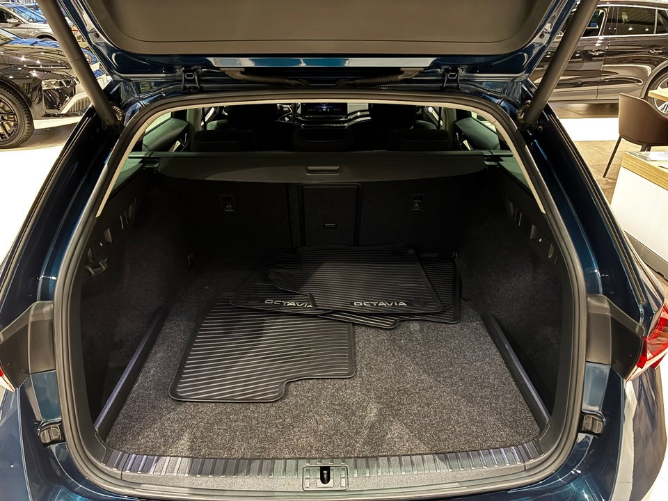 Skoda Octavia 1,4 TSi iV Plus Combi DSG 5d