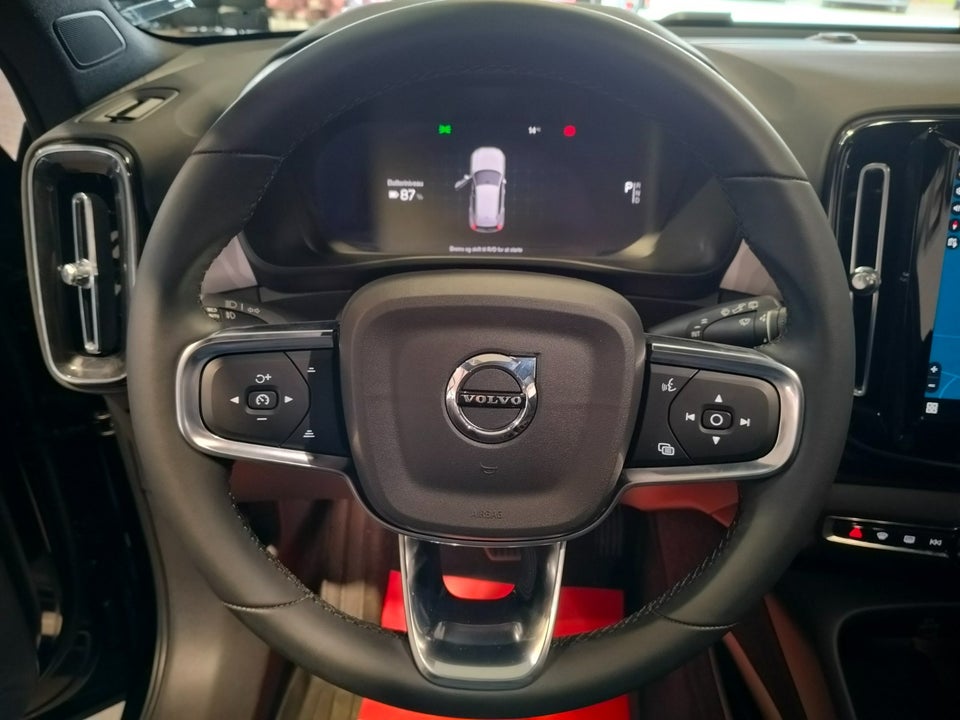 Volvo XC40 P6 ReCharge Core 5d