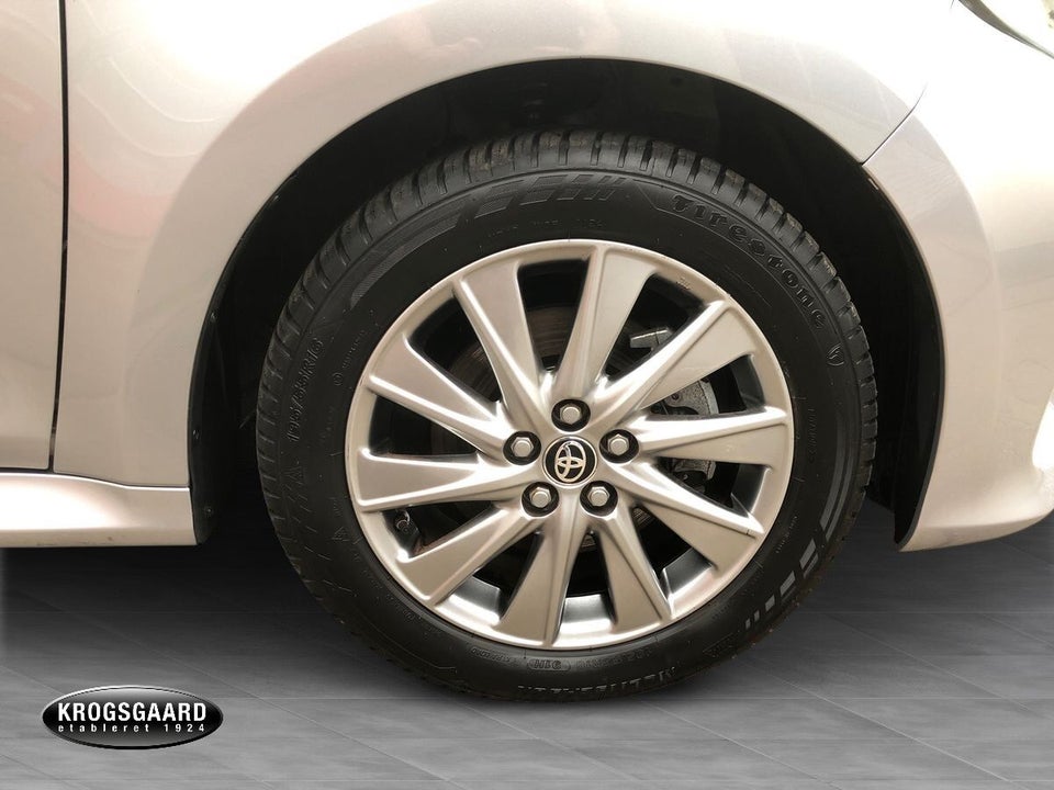 Toyota Yaris 1,5 Hybrid Active Tech e-CVT 5d