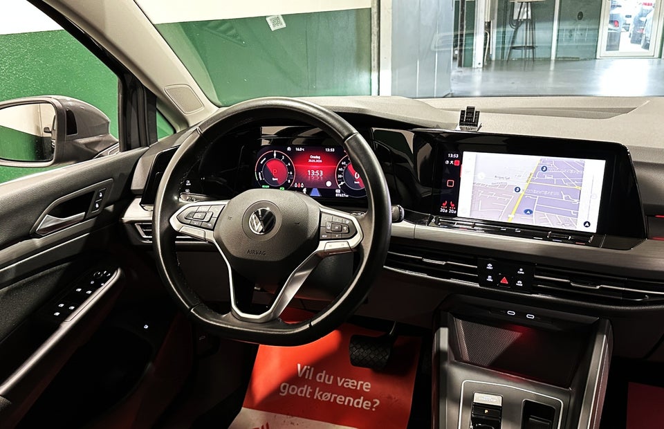 VW Golf VIII 1,4 eHybrid DSG 5d