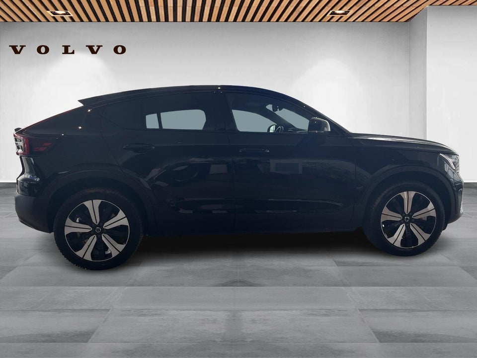 Volvo EC40 Extended Range Black Edition 5d