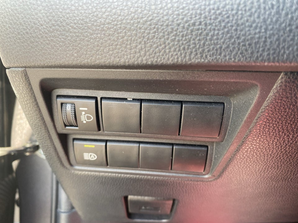 Toyota Yaris 1,5 Hybrid H3 e-CVT 5d