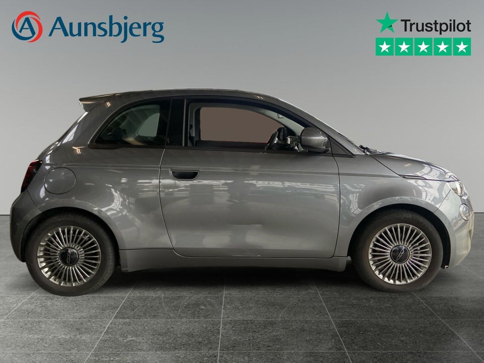 Fiat 500e 42 Icon 3d