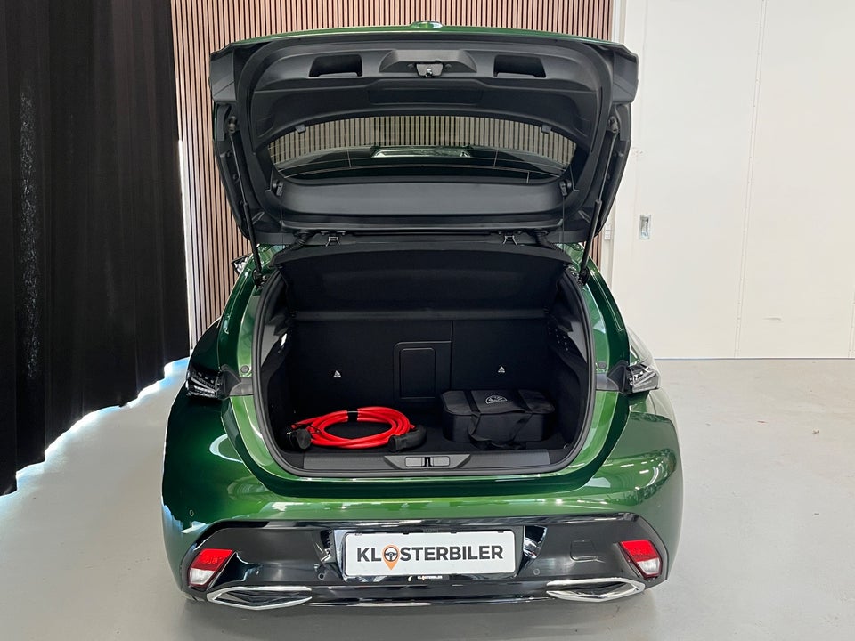 Peugeot e-308 54 GT 5d