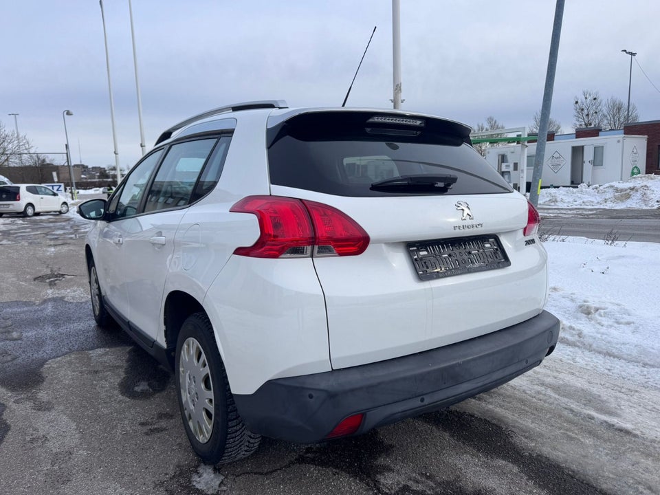 Peugeot 2008 1,2 VTi 82 Active Sky 5d