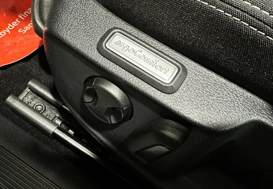 VW Passat 1,6 TDi 120 Business Variant DSG 5d