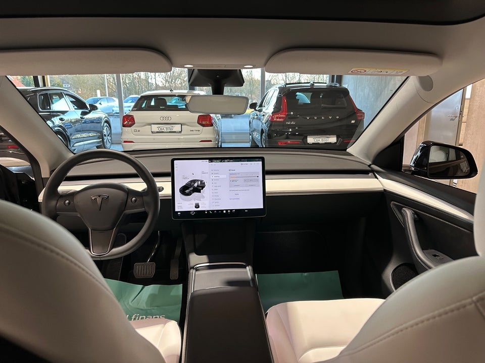 Tesla Model Y RWD 5d