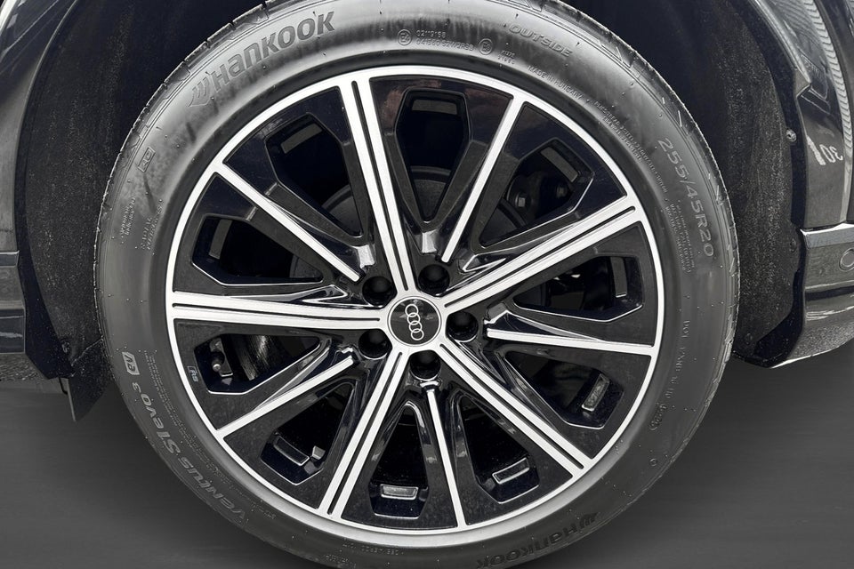 Audi Q4 e-tron 45 S-line Edition 5d