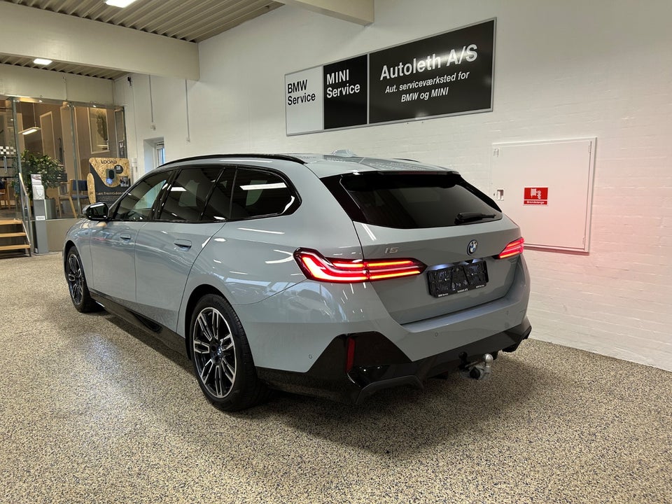 BMW i5 eDrive40 Touring Fully Charged M-Sport 5d