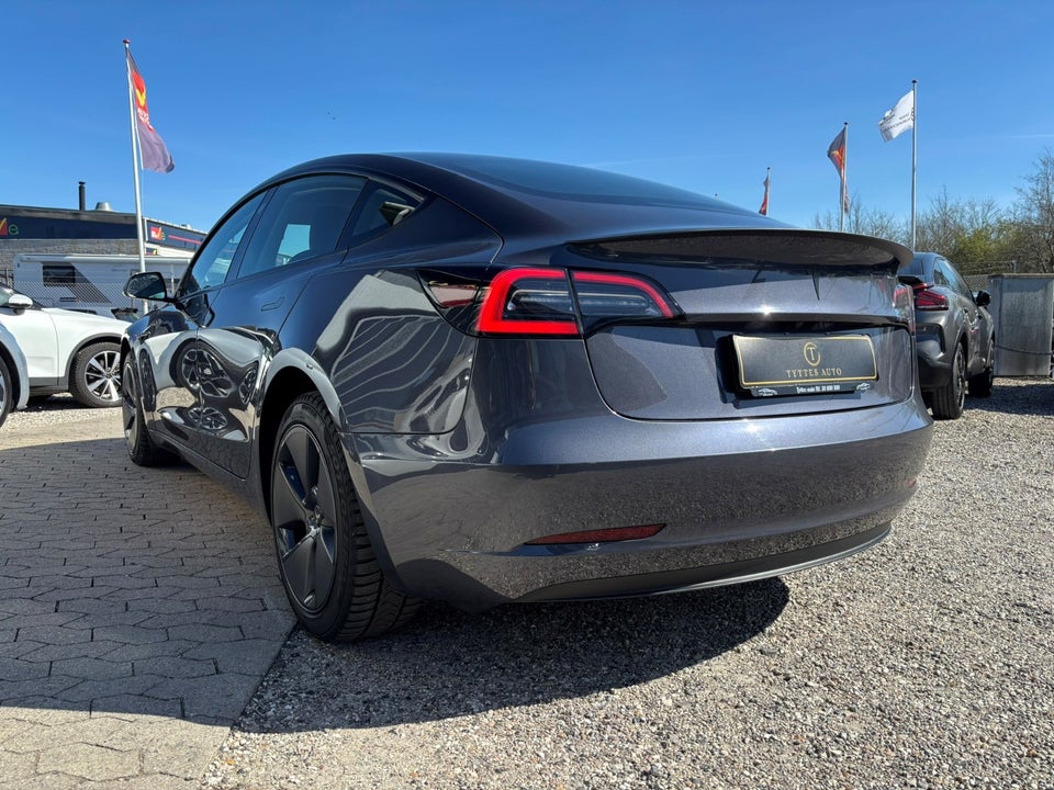 Tesla Model 3 Standard Range+ RWD 4d