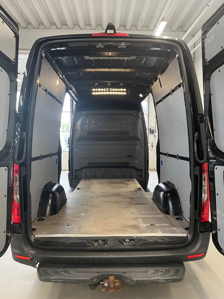 Mercedes Sprinter 317 2,0 CDi A2 Kassevogn aut. RWD