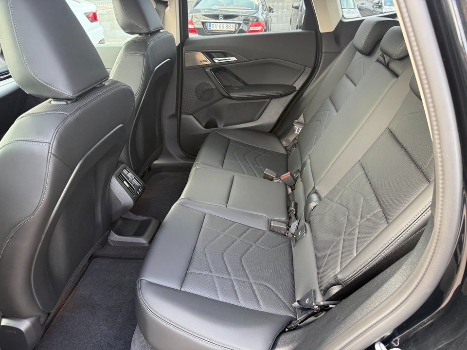 BMW iX1 eDrive20 X-Line 5d