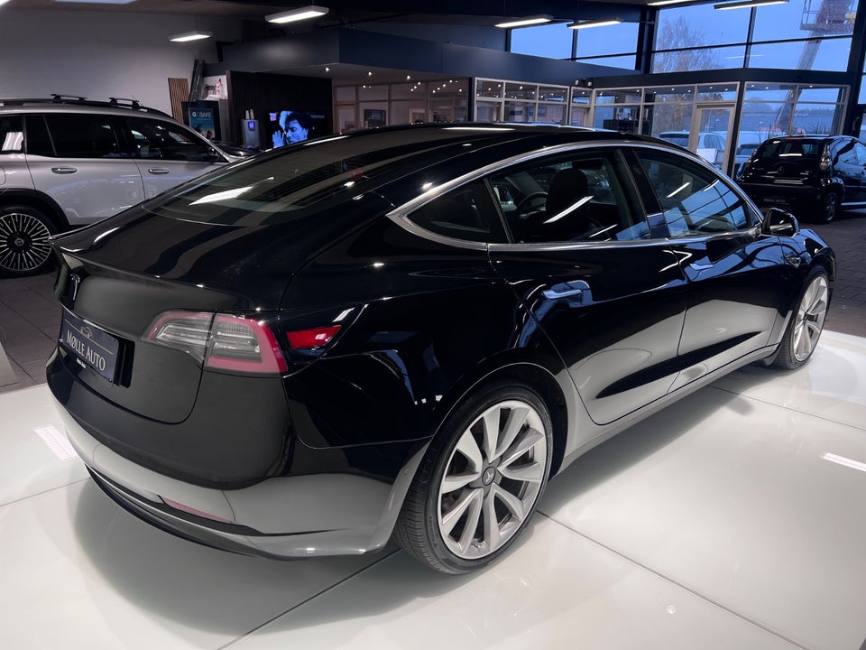 Tesla Model 3 Standard Range+ RWD 4d