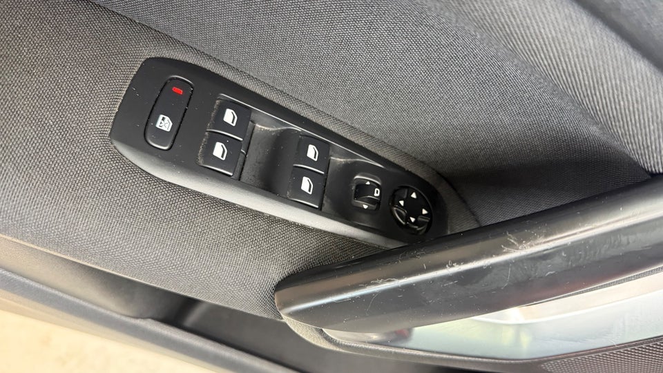 Peugeot 308 1,2 e-THP 130 Allure 5d