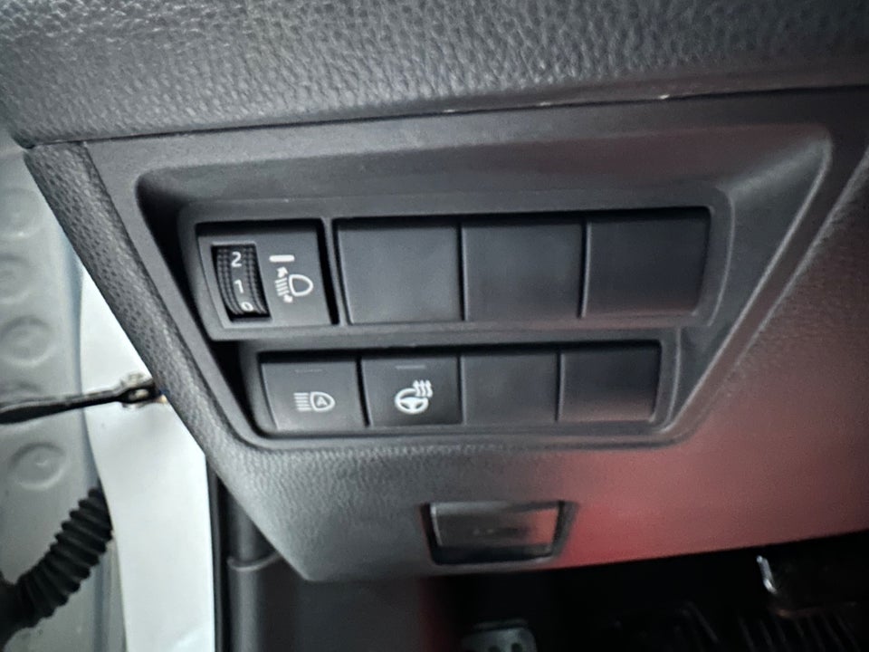 Toyota Yaris 1,5 Hybrid H1 e-CVT 5d