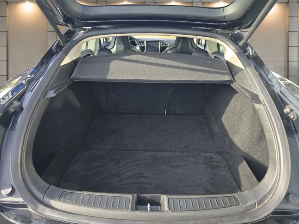 Tesla Model S P85 5d