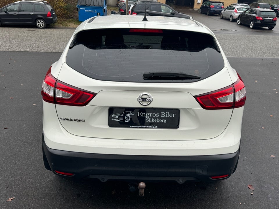 Nissan Qashqai 1,2 Dig-T 115 Acenta 5d