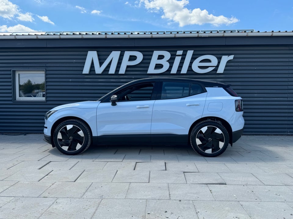 Volvo EX30 Twin Performance Plus 5d