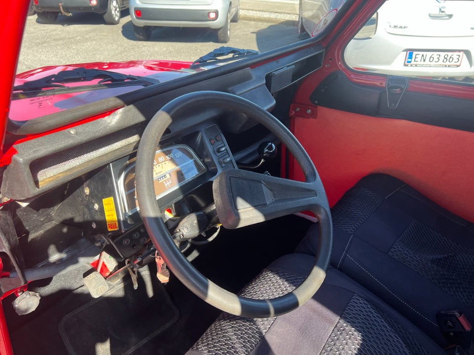 Citroën 2CV 0,6  4d