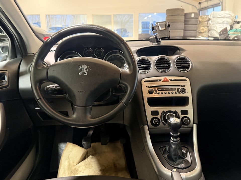 Peugeot 308 1,6 HDi 109 Premium SW 7prs 5d