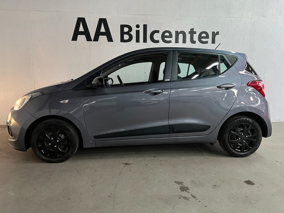 Hyundai i10 1,0 Black Line 5d