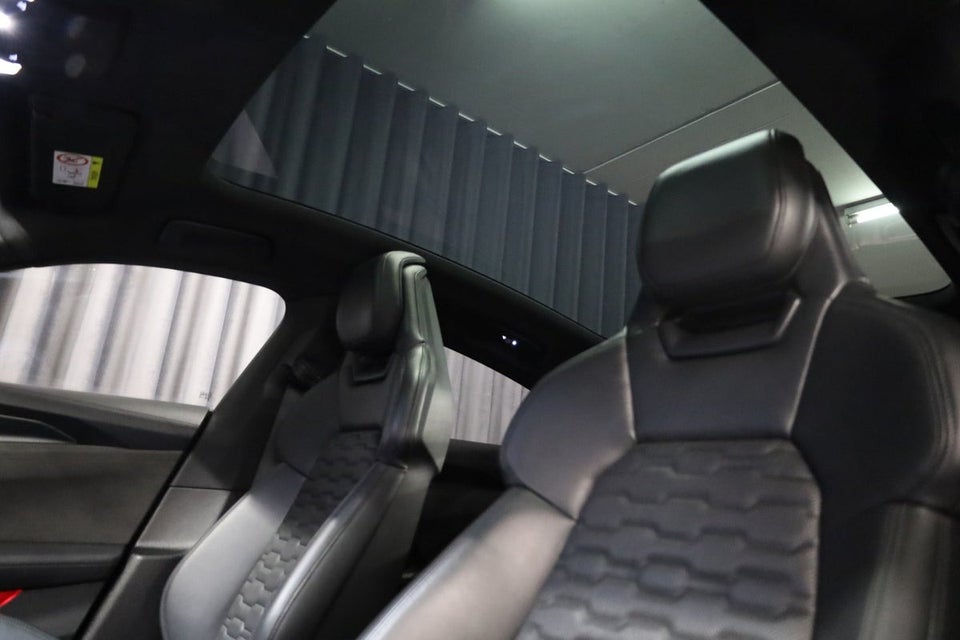 Audi e-tron GT quattro 4d