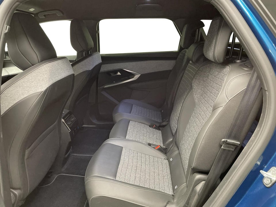 Peugeot e-5008 77 Allure 7prs 5d