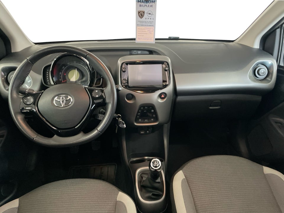 Toyota Aygo 1,0 VVT-i x-sky 5d