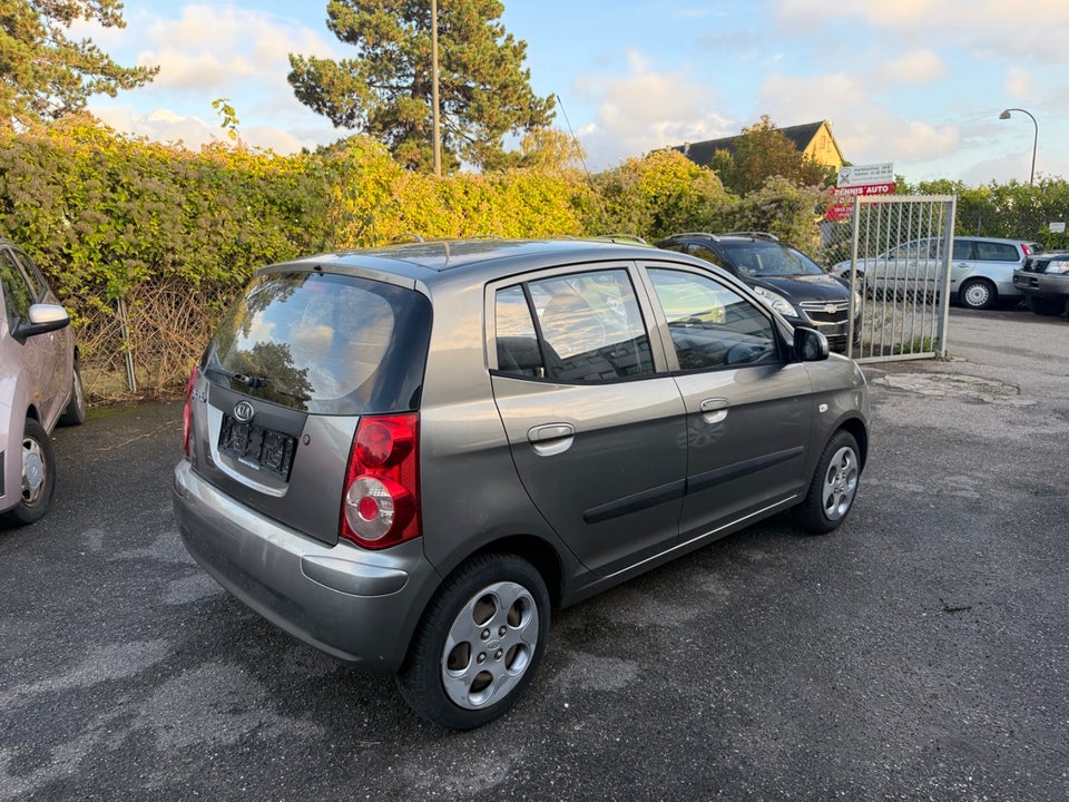 Kia Picanto 1,1 Fresh 5d