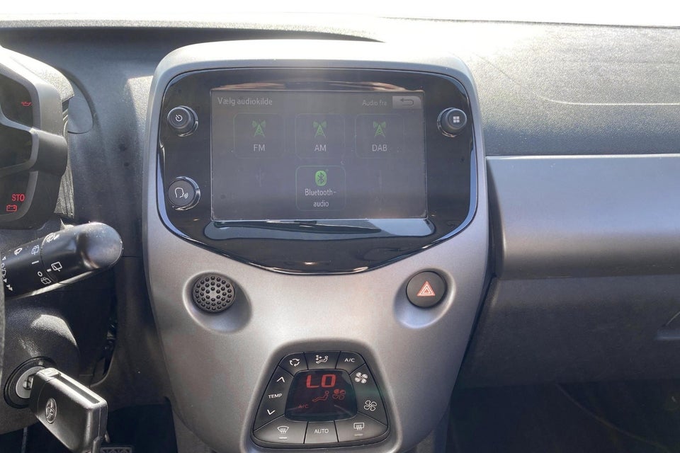 Toyota Aygo 1,0 VVT-i x-press 5d