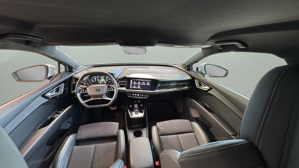 Audi Q4 e-tron 40 S-line 5d