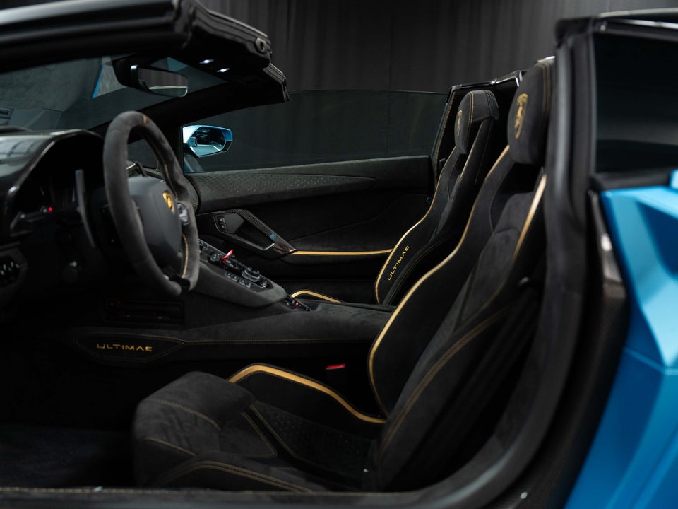 Lamborghini Aventador 6,5 LP780-4 Ultimae Roadster 2d