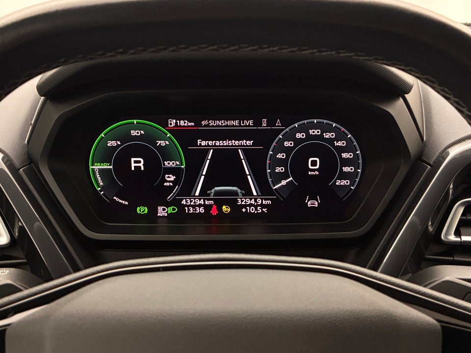 Audi Q4 e-tron 40 S-line 5d